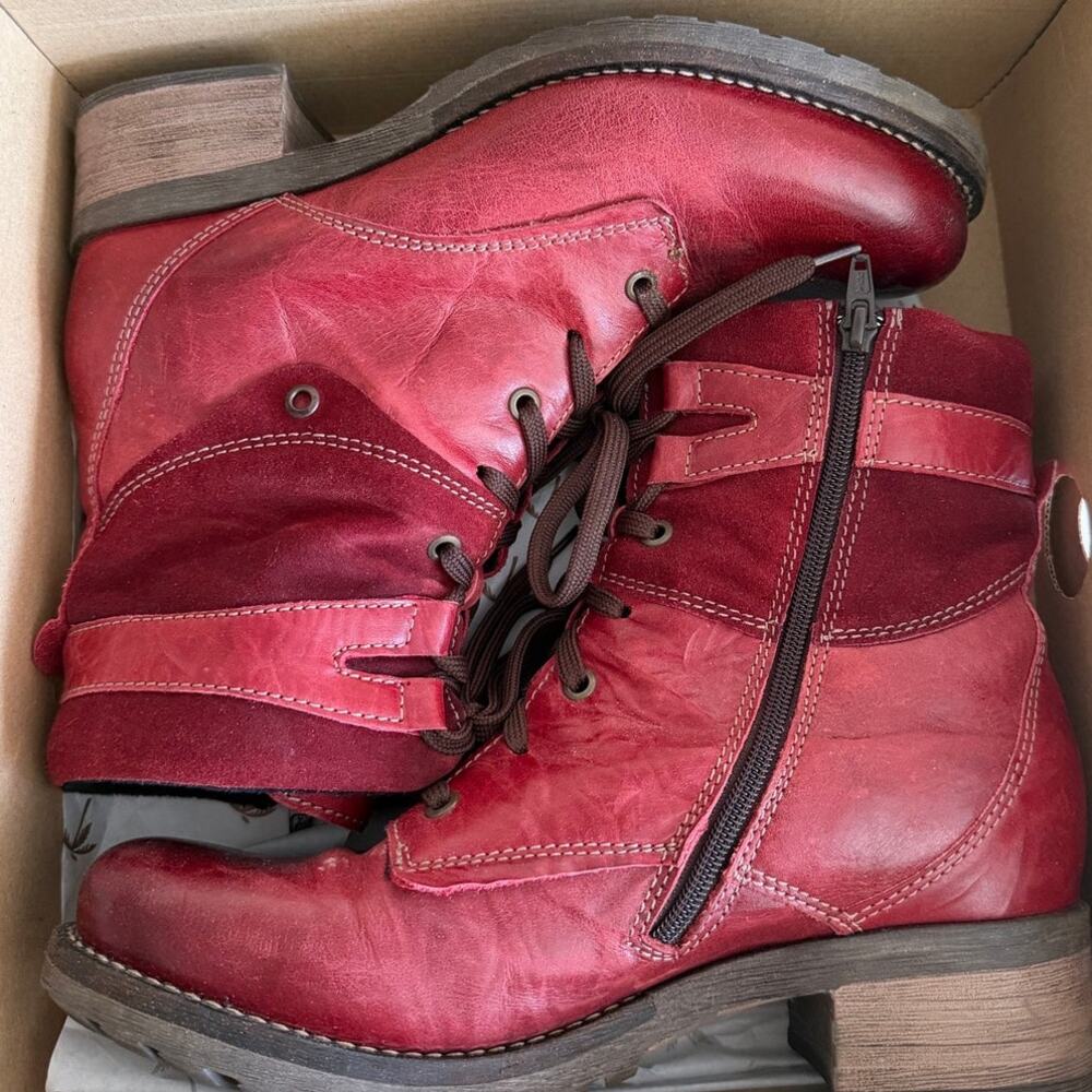 Dromedaris Women's Kara Suede Leather Lace Up Combat Boot Red EU 41 / US 10.5-11